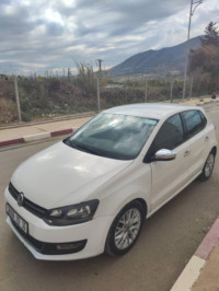 voitures-volkswagen-polo-2012-team-ouled-djellal-algerie