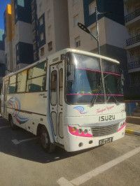 bus-isuzu-2007-baba-hassen-alger-algerie