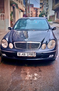 voitures-mercedes-classe-e-2004-e220-taher-jijel-algerie