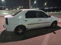 voitures-dacia-logan-2012-mostaganem-algerie