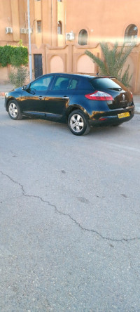 voitures-renault-megane-3-2011-ghardaia-algerie