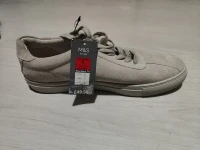 Marks & Spencer Baskets en daim à lacets