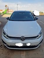 moyenne-berline-volkswagen-golf-7-2018-carat-constantine-algerie