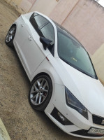 voitures-seat-leon-2014-medea-algerie