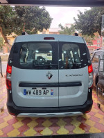 voitures-renault-kangoo-step-way-2024-bir-el-djir-oran-algerie