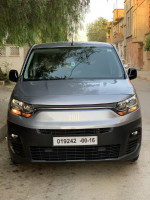 voitures-fiat-doblo-2023-sidi-bel-abbes-algerie