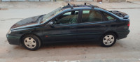 voitures-renault-laguna-1-2000-bou-saada-msila-algerie