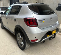 voitures-dacia-sandero-2017-stepway-sidi-mhamed-alger-algerie