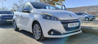 voitures-peugeot-208-2015-allure-facelift-batna-algerie