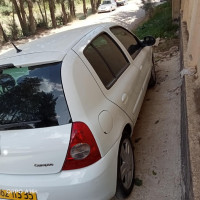 voitures-renault-clio-campus-2013-bye-reghaia-alger-algerie