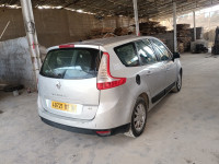 tout-terrain-suv-renault-grand-scenic-2011-mahelma-alger-algerie