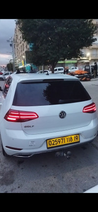 voitures-volkswagen-golf-7-2018-carat-setif-algerie