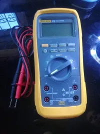 multimetre  fluke 27ii  + fluke 110