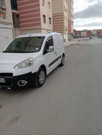 voitures-peugeot-partner-2015-el-eulma-setif-algerie