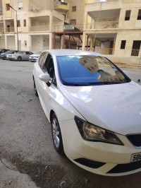 سيارات-seat-ibiza-2015-fully-أولاد-فايت-الجزائر