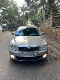 voitures-skoda-octavia-2012-ambiente-bejaia-algerie