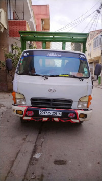 camion-hyundai-hd-65-2001-les-eucalyptus-alger-algerie