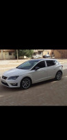 moyenne-berline-seat-leon-2015-fr15-mecheria-naama-algerie