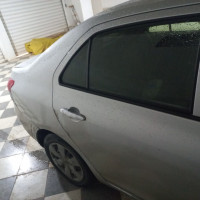 voitures-toyota-yaris-sedan-2011-sedrata-souk-ahras-algerie