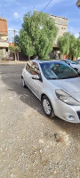 voitures-renault-clio-3-2012-night-and-day-souagui-medea-algerie