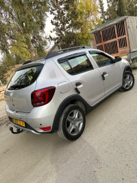 voitures-dacia-sandero-2017-stepway-bouhmama-khenchela-algerie