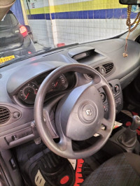 voitures-renault-clio-3-2008-blida-algerie