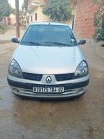 voitures-renault-clio-classique-2004-chlef-algerie