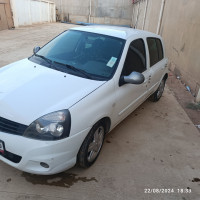 voitures-renault-clio-campus-2012-khemis-el-khechna-boumerdes-algerie