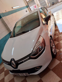 voitures-renault-clio-4-2013-biskra-algerie