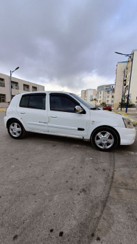 voitures-renault-clio-campus-2012-extreme-boudouaou-boumerdes-algerie