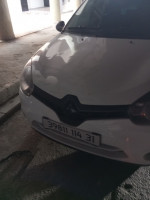 voitures-renault-clio-campus-2014-bye-oran-algerie