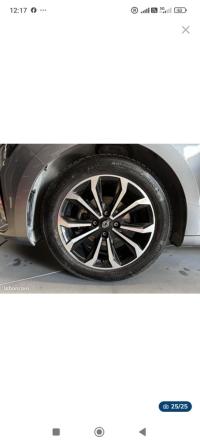 cars-renault-clio-5-2024-techno-seddouk-bejaia-algeria