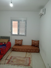 appartement-location-f4-alger-mahelma-algerie