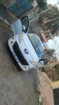 voitures-peugeot-207-2013-alger-centre-algerie