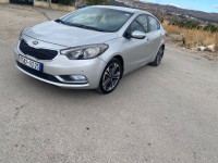 voitures-kia-cerato-2013-constantine-algerie