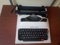 DACTYLO MACHINE ECRIRE PORTABLE