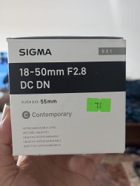 عدسات-الكاميرا-sigma-18-50mm-f28-dc-dn-sony-e-mount-apsc-new-وادي-السمار-الجزائر