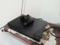 يد-التحكم-و-جهاز-المحاكاة-xbox-one-x-edition-limitee-scorpio-البويرة-الجزائر