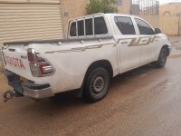 سيارات-toyota-hilux-2016-legend-dc-4x2-ورقلة-الجزائر