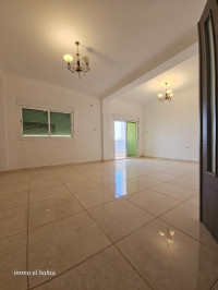 appartement-location-f4-oran-algerie