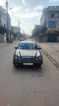 utilitaire-mercedes-classe-e-1999-bouira-algerie