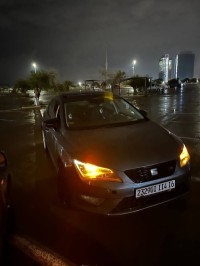 سيارات-seat-leon-2014-fr-باب-الزوار-الجزائر