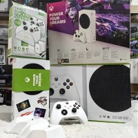 XBOX SERIES S 512 GB + Twin Docking station - Used Like New -