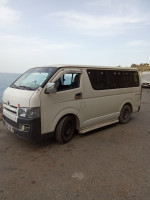 fourgon-hiace-toyota-2006-ath-mansour-taourirt-bouira-algerie