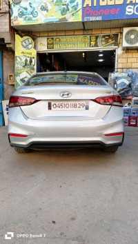 voitures-hyundai-accent-rb-4-portes-2018-gl-mascara-algerie