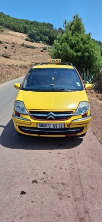 سيارات-citroen-c8-2009-الشلف-الجزائر
