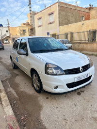 voitures-renault-clio-campus-2013-mazouna-relizane-algerie