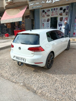 voitures-volkswagen-golf-7-2017-medea-algerie