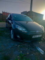 voitures-ford-focus-5-portes-2013-mila-algerie