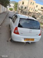 voitures-renault-clio-campus-2012-bye-bejaia-algerie